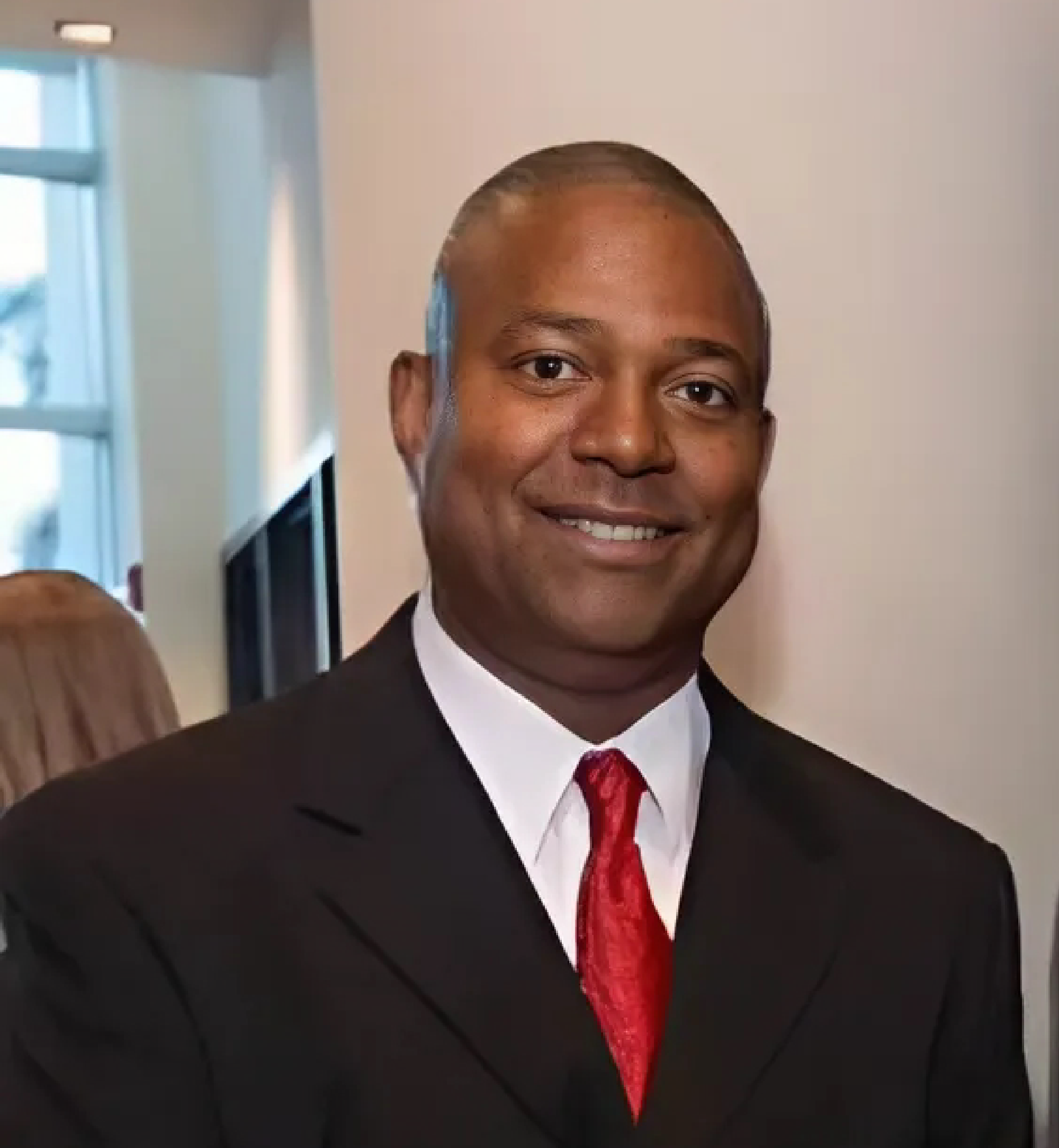 https://intrastack.com/wp-content/uploads/2024/08/roderick.png
